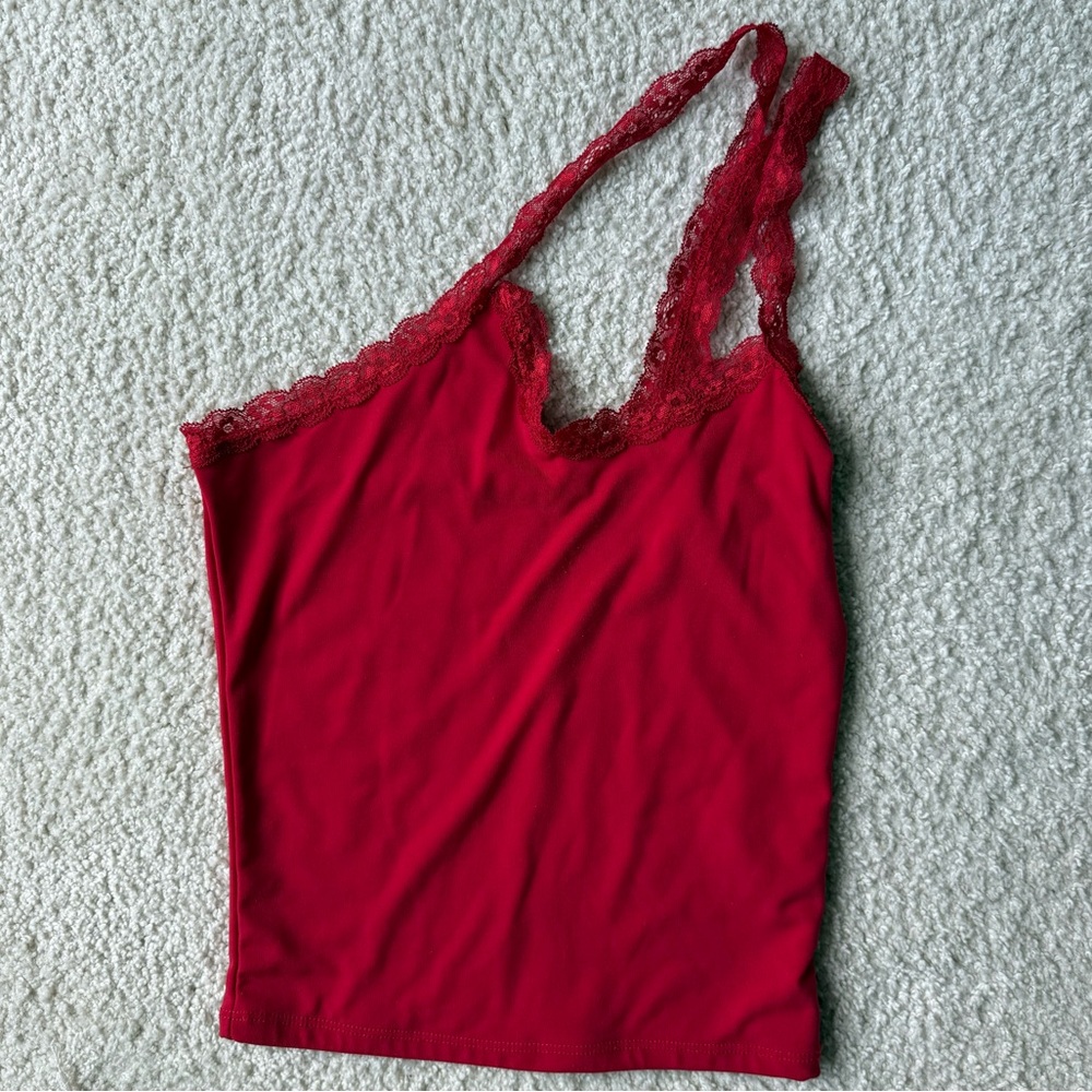 GLASSONS Elegant Red Lace Trim Women's Top